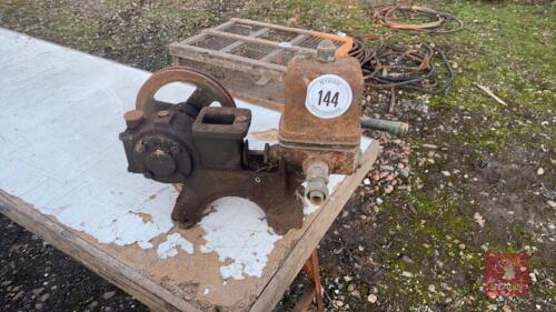 VINTAGE WATER PUMP