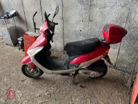 2011 YIYING 50CC PETROL SCOOTER