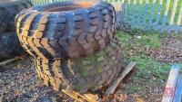 2 x 300 x 530 - 533 WHEELS & TYRES - 2