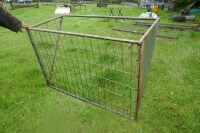 4'6" MESH WALL HAY RACK