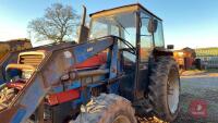 CASE INTERNATIONAL 685 4WD TRACTOR - 6