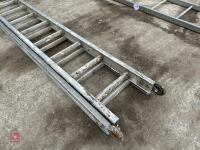 18' DOUBLE EXTENDING LADDER - 5