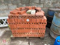 PALLET OF CHEDDAR RED FACING BRICKS - 6