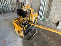 COMPAIR HOLMAN V44 VIBRATING ROLLER