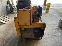 COMPAIR HOLMAN V44 VIBRATING ROLLER - 3