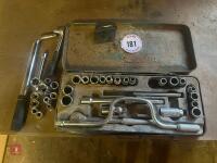 1/2'' SOCKET SET IN CASE - 4