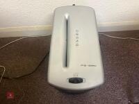 FELLOWES SHREDDER & SHARP CALCULATOR - 3