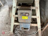 WOULDHAM LARGE GRINDING STONE - 6