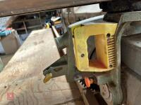 DEWALT 1600 RADIAL ARM SAW - 10