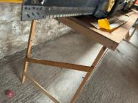 FOLDING TABLE - 5