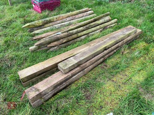 17 MIXED WOODEN STAKES