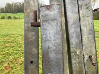 5 GALVANISED HANGING/LATCHING POSTS - 10