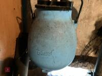 FULLWOOD VACUUM PUMP AND MOTOR - 13