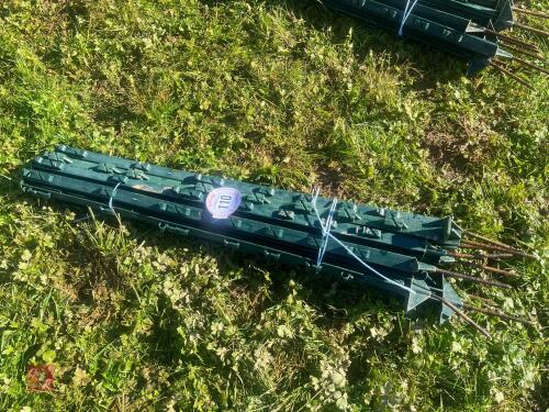 10 GREEN ELECTRIC FENCING STAKES