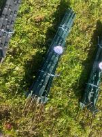 10 GREEN ELECTRIC FENCING STAKES