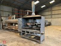 STAINLESS STEEL SMOKER/BBQ