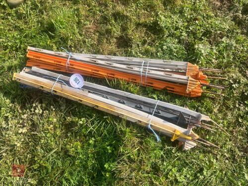 20 MIXED ELECTRIC FENCING STAKES