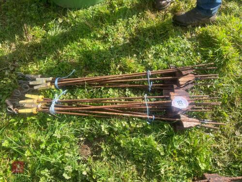 20 METAL ELECTRIC FENCING STAKES