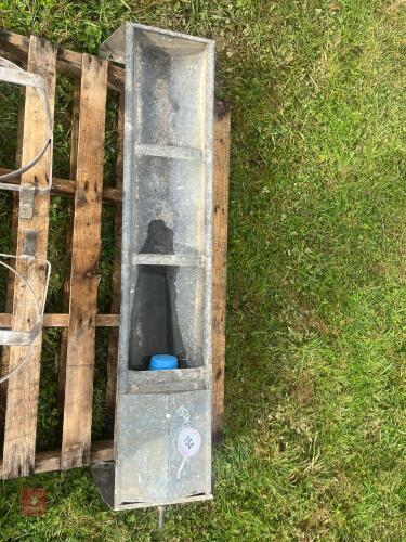 GALVANISED 4' 6'' WATER TROUGH