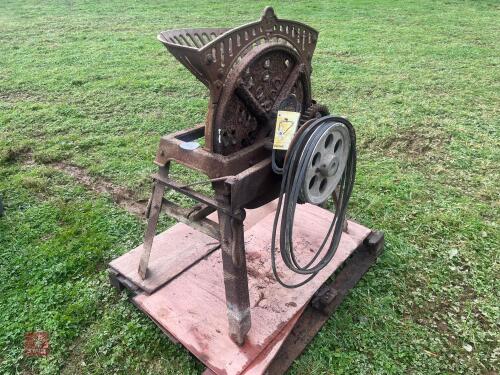 VINTAGE ROOT CHOPPER