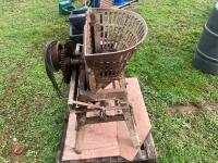VINTAGE ROOT CHOPPER - 5