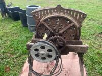 VINTAGE ROOT CHOPPER - 14