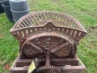 VINTAGE ROOT CHOPPER - 15