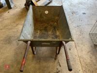 SAXON HIGH CAPACITY WHEELBARROW - 9