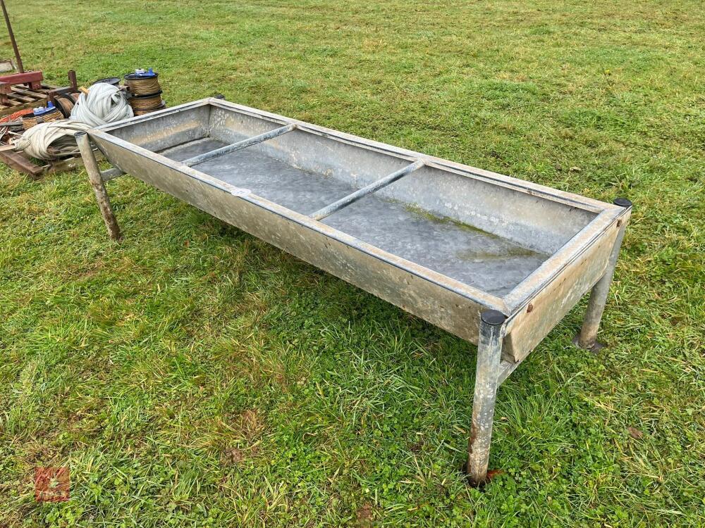 8' GALVANISED FREESTANDING CATTLE TROUGH