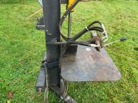 FREESTANDING HYDRAULIC LOG SPLITTER - 7