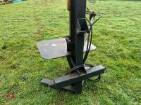 FREESTANDING HYDRAULIC LOG SPLITTER - 10