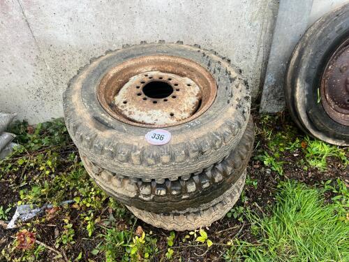 4 LAND ROVER WHEELS & TYRES