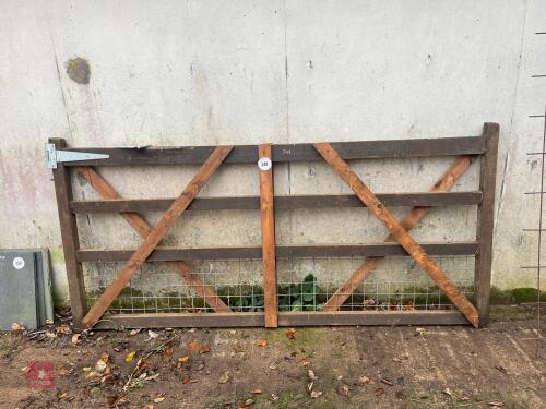 8' 4'' WOODEN GATE