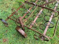 KONGSKILDE 9' 4'' SPRING TINE CULTIVATOR - 9