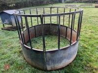 CATTLE RING FEEDER - 4