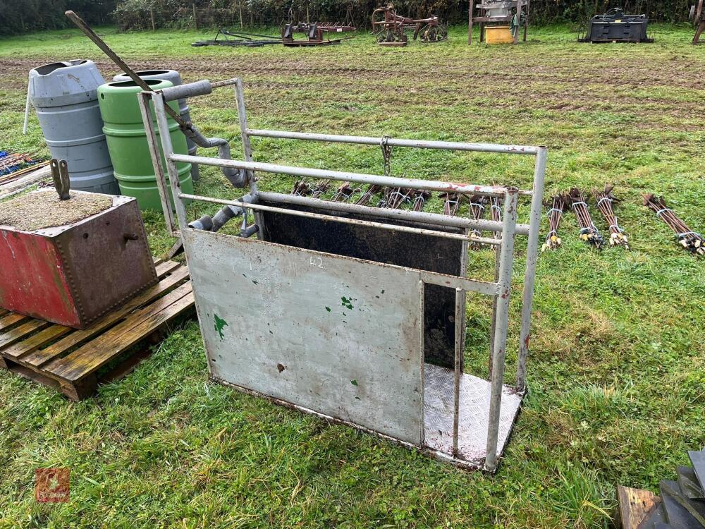 DE-HORNING CRATE