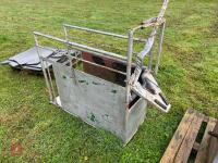 DE-HORNING CRATE - 4