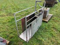 DE-HORNING CRATE - 6