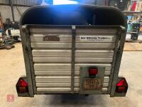 IFOR WILLIAMS P8G 8' LIVESTOCK TRAILER - 32