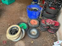 MIXED WHEELS & TYRES (17)