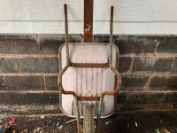 WHEELBARROW (29) - 10