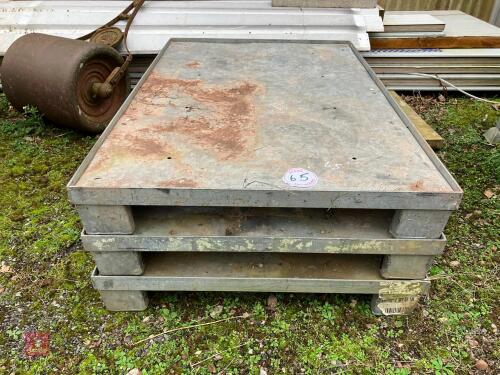 3 GALVANISED PALLETS (65)