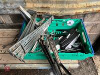 BRACKETS, FIXINGS & SHELF BRACKETS (33) - 5