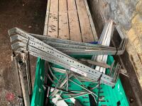 BRACKETS, FIXINGS & SHELF BRACKETS (33) - 9