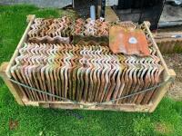 160 TRIPLE ROMAN CLAY TILES (39) - 9