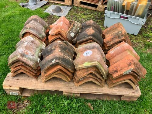 DOUBLE ROMAN RIDGE TILES (40)