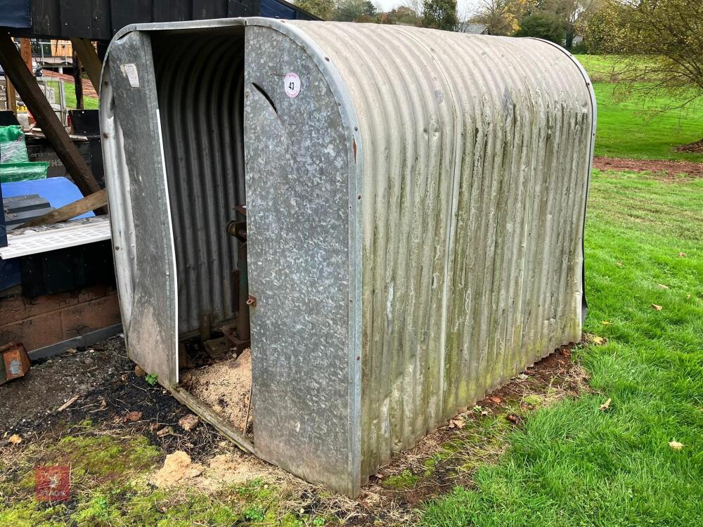 'ELEPHANT' STORAGE HUT/SHED (43)