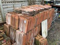 APPROX 1000 DOUBLE ROMAN CLAY TILES (47) - 4