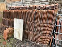 APPROX 1000 DOUBLE ROMAN CLAY TILES (47) - 10