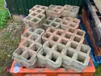 40 CONCRETE GRASS BLOCKS (67) - 2